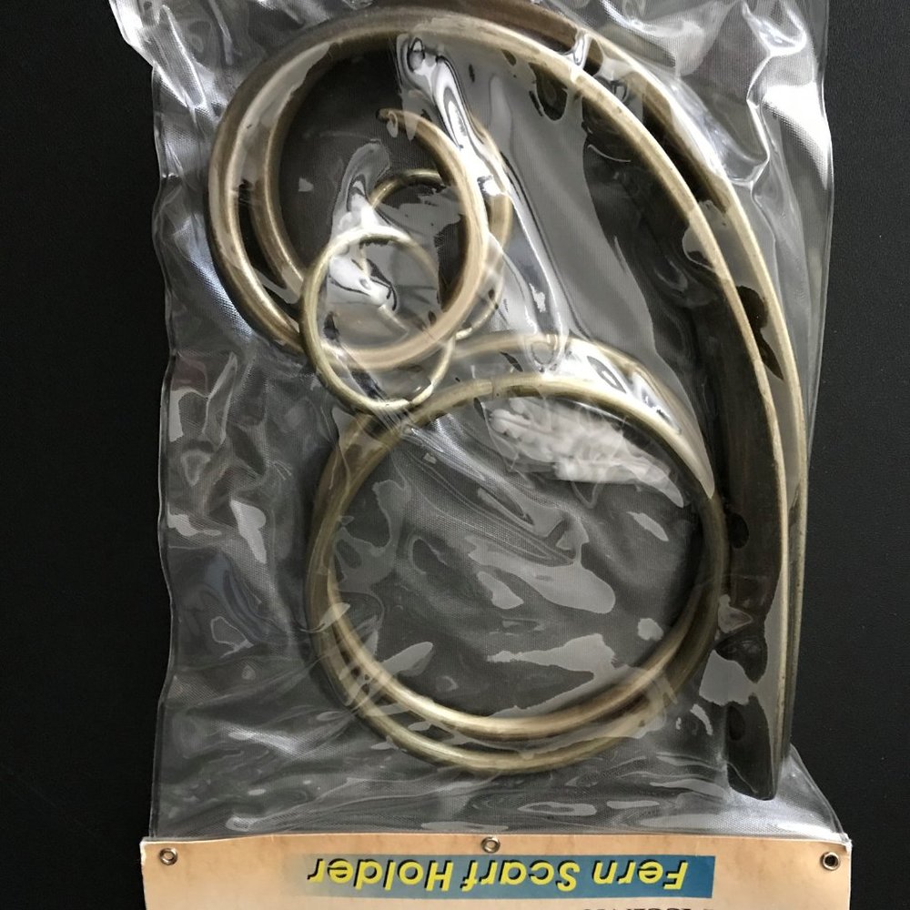 NWT Scarf and Towel Ring Holder, Home Decor Interior Accents Fern